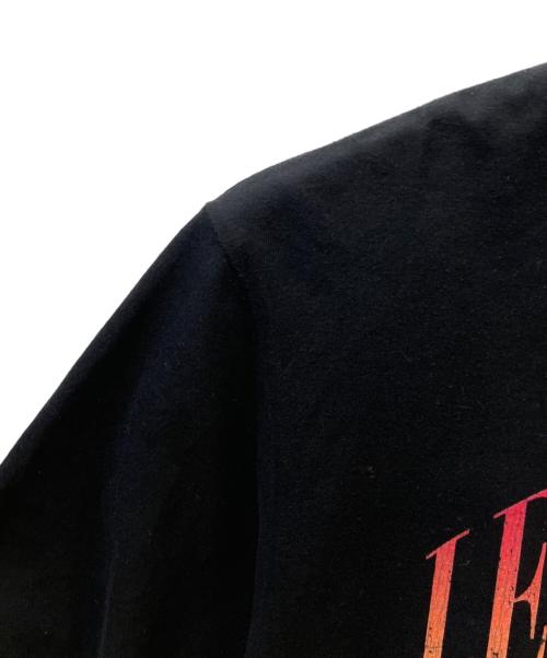 LE SSERAFIM（ルセラフィム）LE SSERAFIM (ルセラフィム) peaches (ピーチーズ) メンバーTシャツ ブラック サイズ:Mの古着・服飾アイテム