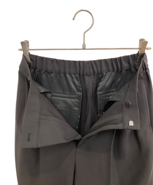 UNITED ARROWS（ユナイテッドアローズ）UNITED ARROWS (ユナイテッドアローズ) ポリエステル 2タック ワイドパンツ グレー サイズ:SIZE 38の古着・服飾アイテム