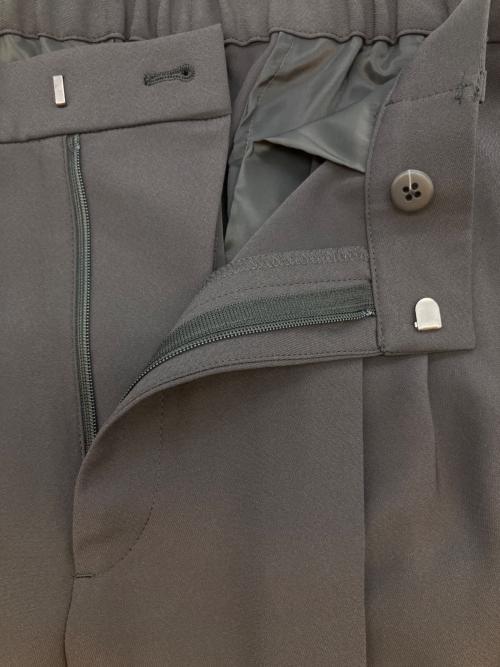 UNITED ARROWS（ユナイテッドアローズ）UNITED ARROWS (ユナイテッドアローズ) ポリエステル 2タック ワイドパンツ グレー サイズ:SIZE 38の古着・服飾アイテム