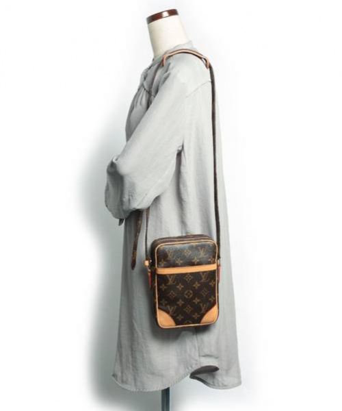 LOUIS VUITTON（ルイ ヴィトン）LOUIS VUITTON (ルイヴィトン) ダヌーブ/ショルダーバッグ ブラウン サイズ:-の古着・服飾アイテム