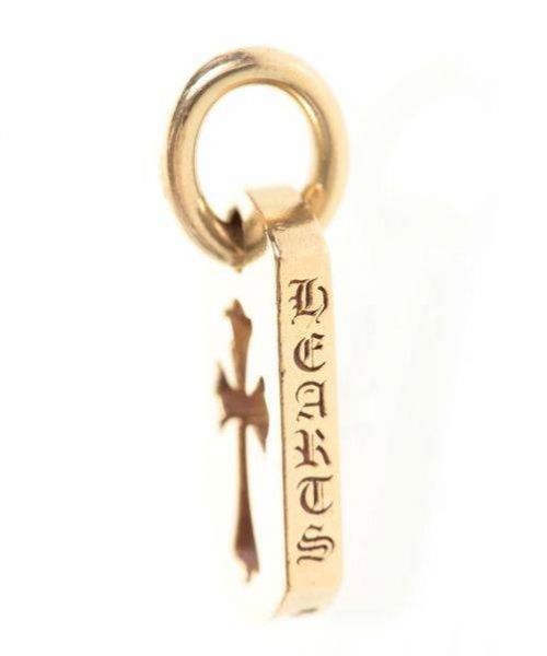 CHROME HEARTS（クロムハーツ）CHROME HEARTS (クロムハーツ) タイニーカットアウトクロスドッグタグペンダントトップ ゴールド サイズ:-の古着・服飾アイテム