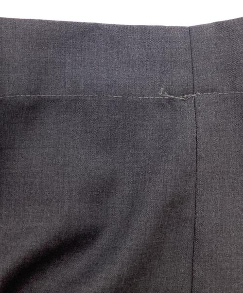 HIDE AND SEEK（ハイドアンドシーク）HIDE AND SEEK (ハイドアンドシーク) PLEATED TROUSER グレー サイズ:Ｍの古着・服飾アイテム