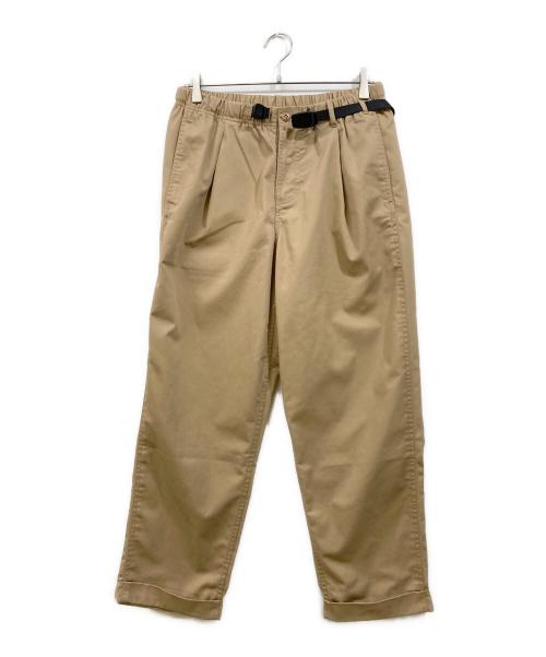 GRAMICCI（グラミチ）GRAMICCI (グラミチ) TC/TWILL TUCK TAPERD PANT ベージュ サイズ:Ｍの古着・服飾アイテム