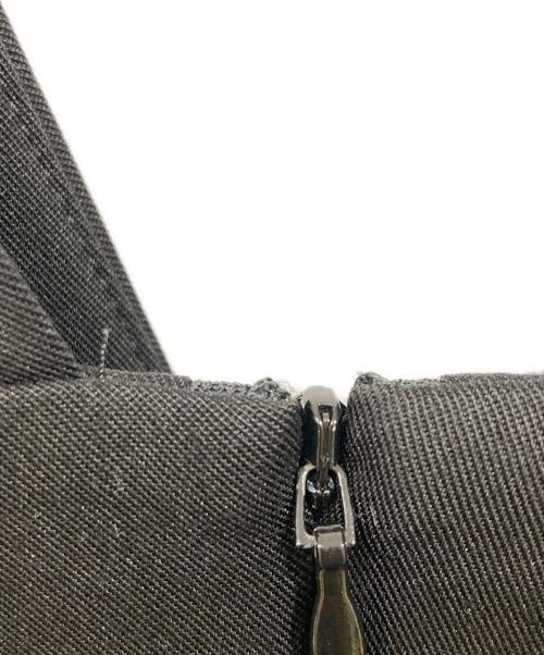 HIROKO KOSHINO（ヒロコ コシノ）HIROKO KOSHINO (ヒロコ コシノ) アシンメトリーフレアジャンパースカート ブラック サイズ:40の古着・服飾アイテム