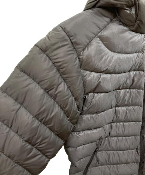 ARC'TERYX（アークテリクス）ARC'TERYX (アークテリクス) CERIUM LT HOODY パープル サイズ:Mの古着・服飾アイテム