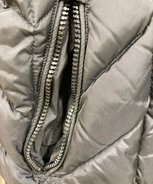 MONCLER（モンクレール）MONCLER (モンクレール) BERRIAT ダウンジャケット ブラックの古着・服飾アイテム