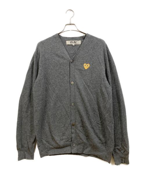 PLAY COMME des GARCONS（プレイコムデギャルソン）PLAY COMME des GARCONS (プレイコムデギャルソン) V-Neck Cardigan グレー サイズ:XXLの古着・服飾アイテム