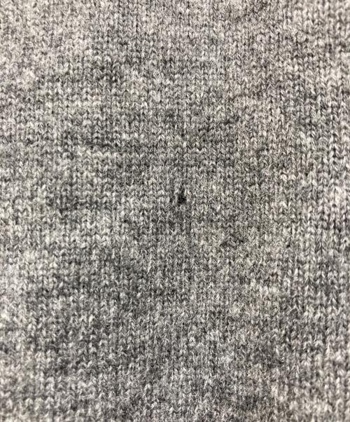 PLAY COMME des GARCONS（プレイコムデギャルソン）PLAY COMME des GARCONS (プレイコムデギャルソン) V-Neck Cardigan グレー サイズ:XXLの古着・服飾アイテム