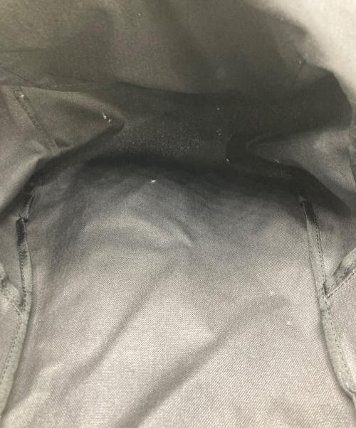 COMME des GARCONS（コムデギャルソン）COMME des GARCONS (コムデギャルソン) レザーストラップバックパック ブラックの古着・服飾アイテム