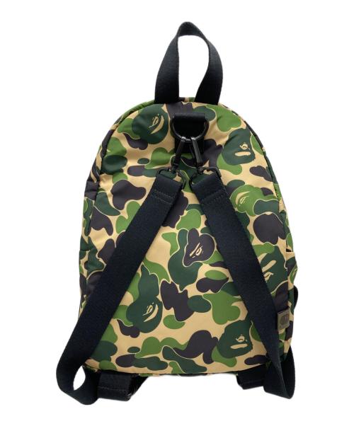 A BATHING APE（ア ベイシング エイプ）A BATHING APE (ア ベイシング エイプ) ABC CAMO SMALL SHOULDER DAYPACK グリーンの古着・服飾アイテム
