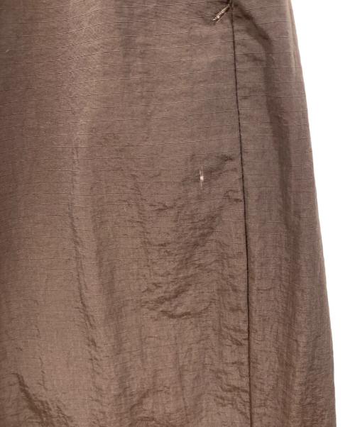 H BEAUTY&YOUTH（エイチ ビューティー&ユース）H BEAUTY&YOUTH (エイチ ビューティー&ユース) ナイロンパンツ ブラウン サイズ:Mの古着・服飾アイテム