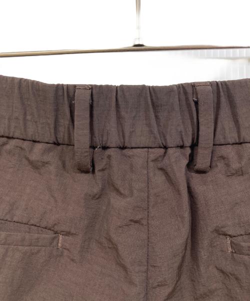 H BEAUTY&YOUTH（エイチ ビューティー&ユース）H BEAUTY&YOUTH (エイチ ビューティー&ユース) ナイロンパンツ ブラウン サイズ:Mの古着・服飾アイテム