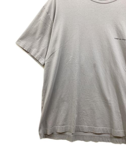 COMME des GARCONS SHIRT（コムデギャルソンシャツ）COMME des GARCONS SHIRT (コムデギャルソンシャツ) Cotton Jersey Plain CDG SHIRT Black Logo at Front S/S TEE グレー サイズ:Sの古着・服飾アイテム