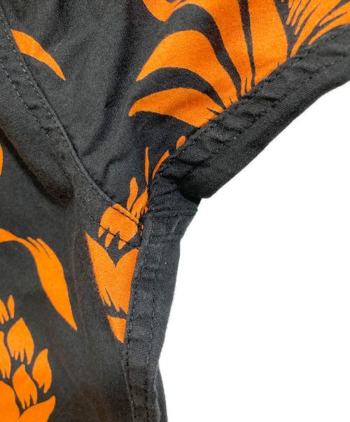 Duke Kahanamoku（デュークカハナモク）Duke Kahanamoku (デュークカハナモク) COTTON HAWAIIAN SHIRT “DUKE'S PINEAPPLE” ブラック サイズ:Lの古着・服飾アイテム