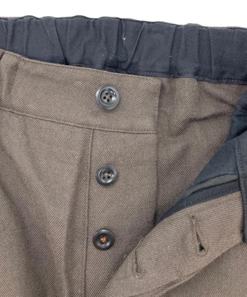 MHL（エムエイチエル）MHL (エムエイチエル) WOOL COTTON DRILL イージーパンツ ブラウンの古着・服飾アイテム