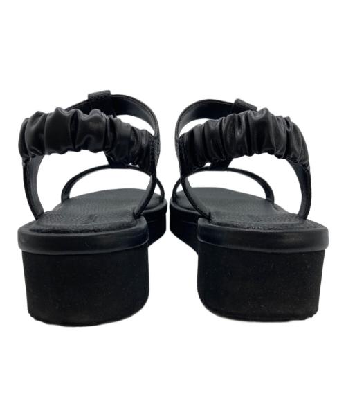 BEAUTY&YOUTH（ビューティーアンドユース）BEAUTY&YOUTH (ビューティーアンドユース) Tストラップサンダル ブラック サイズ:37の古着・服飾アイテム