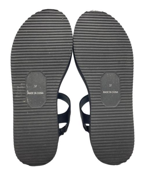 BEAUTY&YOUTH（ビューティーアンドユース）BEAUTY&YOUTH (ビューティーアンドユース) Tストラップサンダル ブラック サイズ:37の古着・服飾アイテム