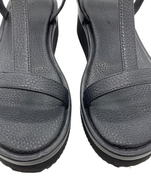 BEAUTY&YOUTH（ビューティーアンドユース）BEAUTY&YOUTH (ビューティーアンドユース) Tストラップサンダル ブラック サイズ:37の古着・服飾アイテム