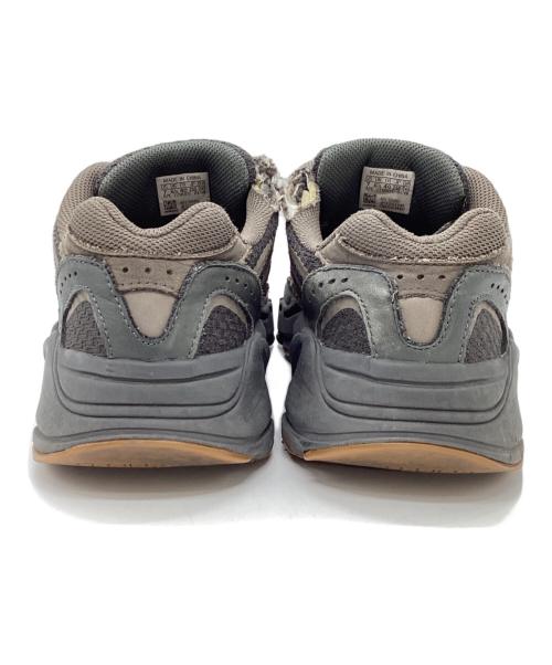 adidas（アディダス）adidas (アディダス) YEEZY BOOST 700 V2 グレー サイズ:25.0㎝の古着・服飾アイテム