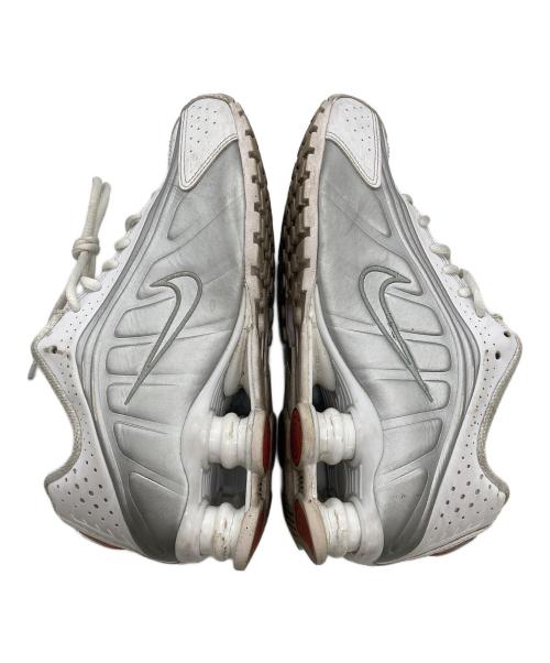 NIKE（ナイキ）NIKE (ナイキ) SHOX R4 ホワイト サイズ:23cmの古着・服飾アイテム