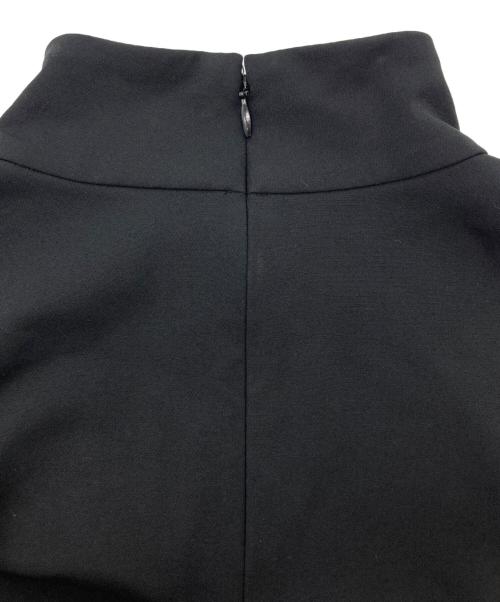 LE PHIL（ル フィル）LE PHIL (ル フィル) バックピーチストレッチブラウス ブラック サイズ:Fの古着・服飾アイテム