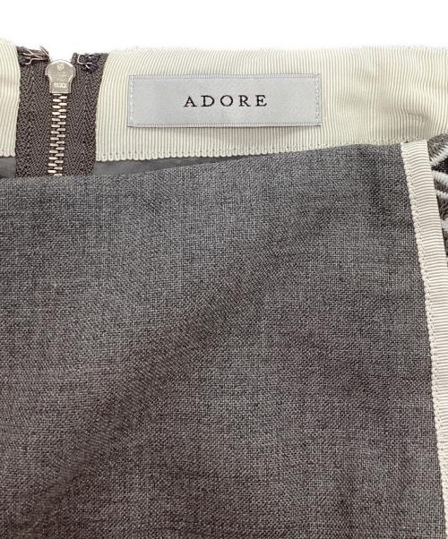 ADORE（アドーア）ADORE (アドーア) ドローイングフラワレースースカート グレー サイズ:38の古着・服飾アイテム