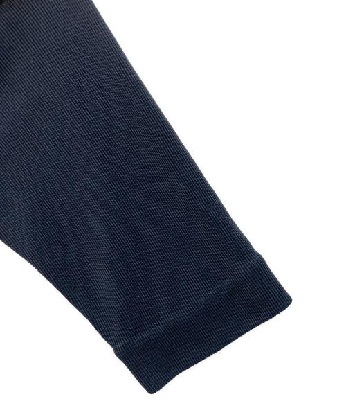 ISSEY MIYAKE（イッセイミヤケ）ISSEY MIYAKE (イッセイミヤケ) プリーツモックネックカットソー ネイビー サイズ:Mの古着・服飾アイテム