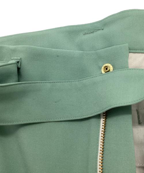 CULLNI（クルニ）CULLNI (クルニ) ベルト付きサイドスリットテーパードパンツ 黄緑 サイズ:2の古着・服飾アイテム