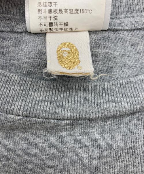 A BATHING APE（ア ベイシング エイプ）A BATHING APE (ア ベイシング エイプ) シャークTシャツ グレー サイズ:Lの古着・服飾アイテム