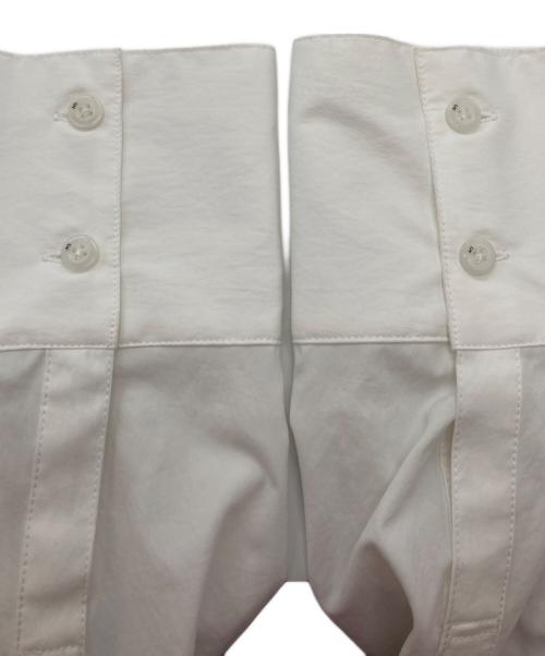 UN3D.（アンスリード）UN3D. (アンスリード) W TRIANGLE TUCK SH/ダブルタックオーバーシャツ ホワイト サイズ:38の古着・服飾アイテム