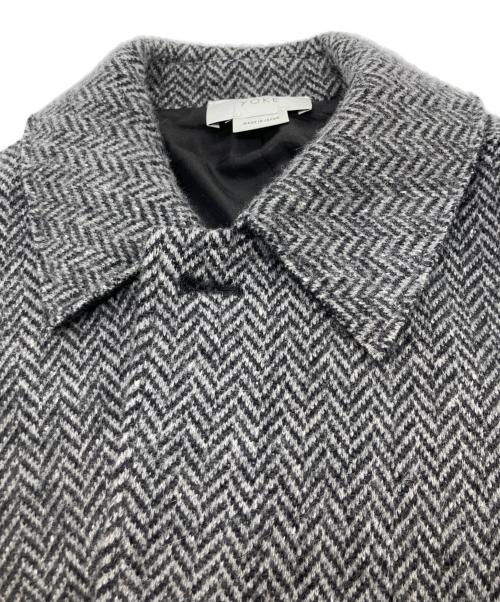 YOKE（ヨーク）YOKE (ヨーク) DOUBLE JQUARD KNIT BAL COLLAR COAT グレー サイズ:Sの古着・服飾アイテム