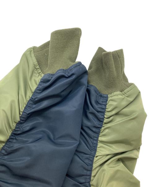 UGG（アグ）UGG (アグ) ボンバージャケット オリーブ サイズ:Mの古着・服飾アイテム