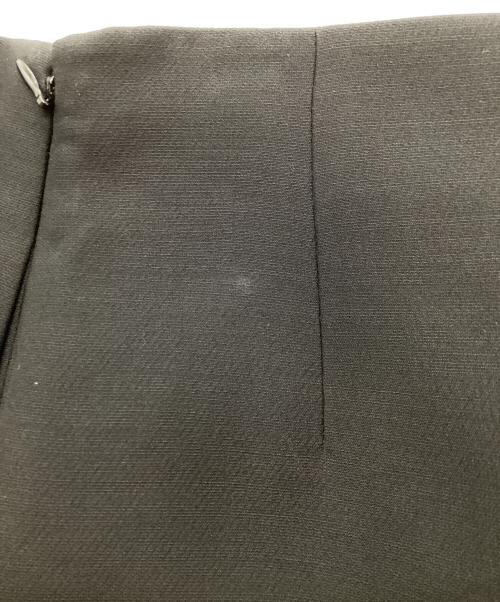 VALENTINO（ヴァレンティノ）VALENTINO (ヴァレンティノ) Vロゴショートパンツ ブラック サイズ:SIZE 38の古着・服飾アイテム