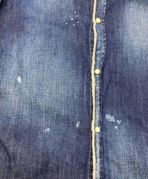 DSQUARED2（ディースクエアード）DSQUARED2 (ディースクエアード) ブリーチ ダメージ加工 ウエスタンデニムシャツ インディゴ サイズ:44の古着・服飾アイテム