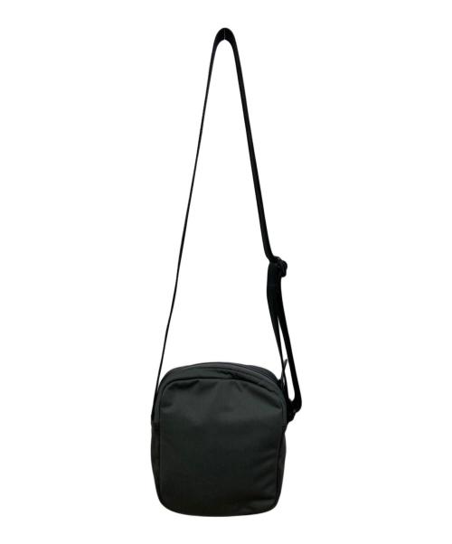 FRED PERRY（フレッドペリー）FRED PERRY (フレッドペリー) ショルダーバッグ グレーの古着・服飾アイテム