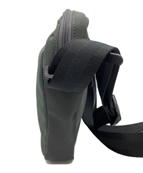 FRED PERRY（フレッドペリー）FRED PERRY (フレッドペリー) ショルダーバッグ グレーの古着・服飾アイテム