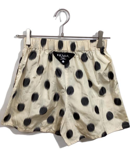 PRADA（プラダ）PRADA (プラダ) シルクショートパンツ ベージュ サイズ:38の古着・服飾アイテム