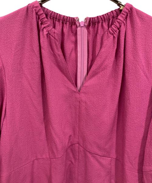 BALLSEY（ボールジィ）BALLSEY (ボールジィ) コンパクトサッカー ギャザーVネックワンピース ピンク サイズ:SIZE 36の古着・服飾アイテム