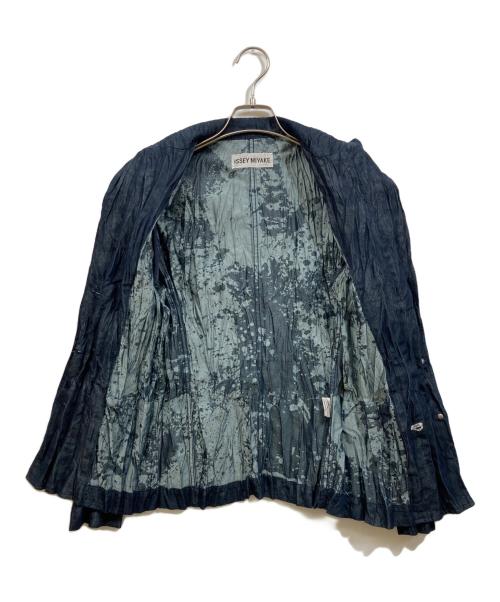 ISSEY MIYAKE（イッセイミヤケ）ISSEY MIYAKE (イッセイミヤケ) シワ加工3Bテーラードジャケット ネイビー サイズ:2の古着・服飾アイテム