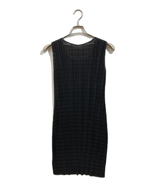PLEATS PLEASE（プリーツプリーズ）PLEATS PLEASE (プリーツプリーズ) ノースリーブプリーツワンピース ブラック サイズ:3の古着・服飾アイテム