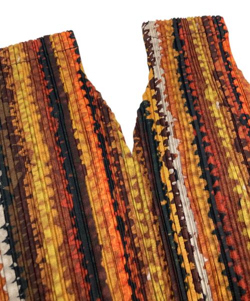 PLEATS PLEASE（プリーツプリーズ）PLEATS PLEASE (プリーツプリーズ) よろけ縞プリーツカットソー ブラウン サイズ:3の古着・服飾アイテム