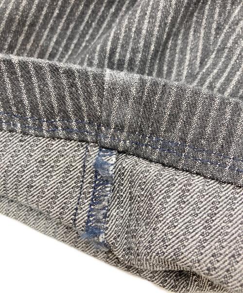 THECOLDESTMOMENT（ザ コールデストモーメント）THECOLDESTMOMENT (ザ コールデストモーメント) ヒトデストライプパンツ グレー サイズ:Lの古着・服飾アイテム