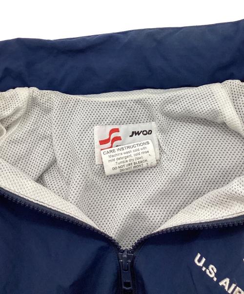 US AIR FORCE（ユーエスエアフォース）US AIR FORCE (ユーエスエアフォース) トレーニングジャケット ネイビー サイズ:SIZE Mの古着・服飾アイテム