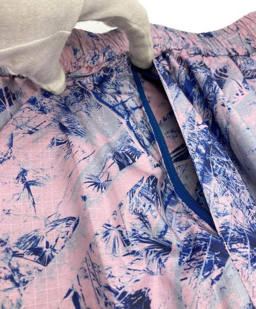 WHITE MOUNTAINEERING（ホワイトマウンテ二アニング）WHITE MOUNTAINEERING (ホワイトマウンテ二アニング) JUNGLE PATTERN TAPERED EASY PANTS ピンク×ネイビー サイズ:SIZE 1の古着・服飾アイテム