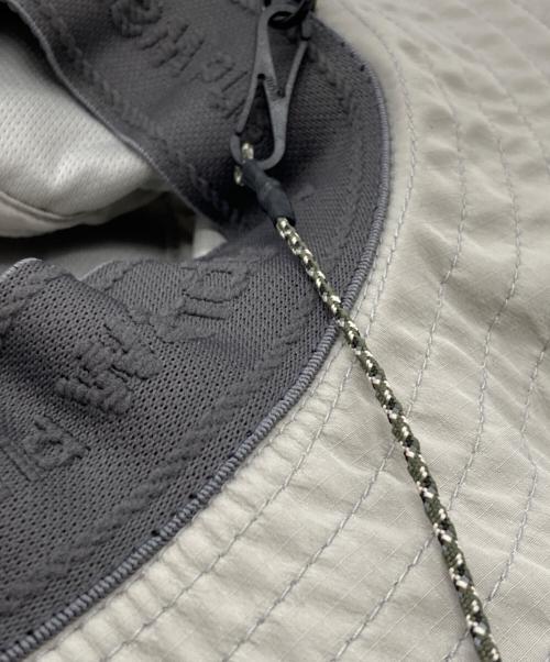 and wander（アンドワンダー）and wander (アンドワンダー) バケットハット グレーの古着・服飾アイテム