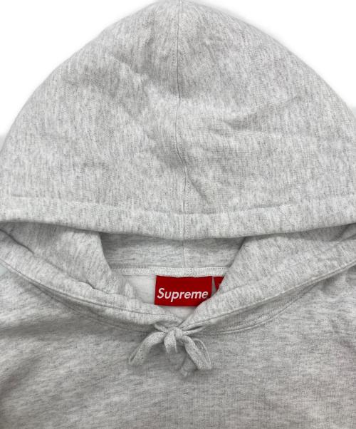 SUPREME（シュプリーム）SUPREME (シュプリーム) reflective cutout hooded sweatshirt ライトグレー サイズ:SIZE XLの古着・服飾アイテム