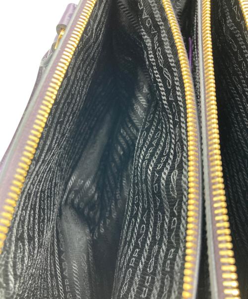 PRADA（プラダ）PRADA (プラダ) パテント レザーフラワーモチーフ2WAYバッグ パープルの古着・服飾アイテム