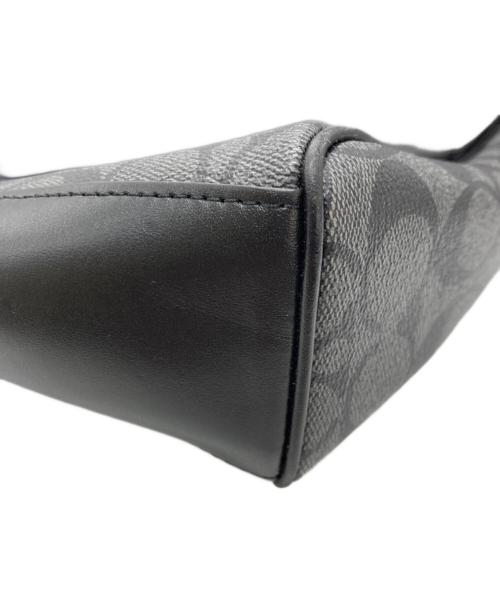 COACH（コーチ）COACH (コーチ) シグネチャーショルダーバッグ ブラックの古着・服飾アイテム