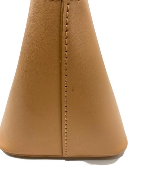 BURBERRY（バーバリー）BURBERRY (バーバリー) ハンドバッグ ベージュの古着・服飾アイテム