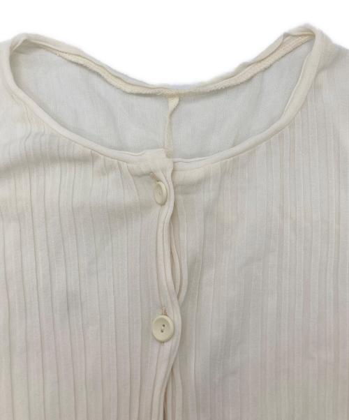 HaaT（ハート）Haat (ハート) プリーツブラウス ベージュ サイズ:2の古着・服飾アイテム